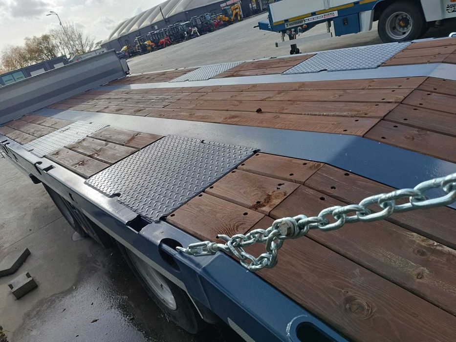 Nowa Przyczepa Scorpion Tandem , 2 osie, najazdy, regulowany zaczep !