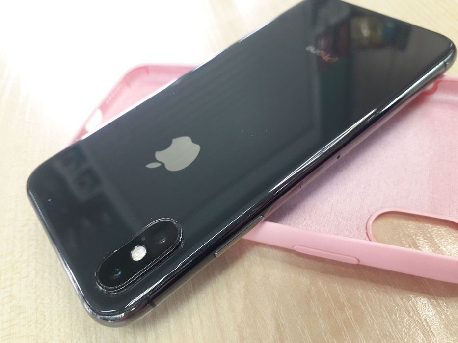 Продам Iphone XS 64GB