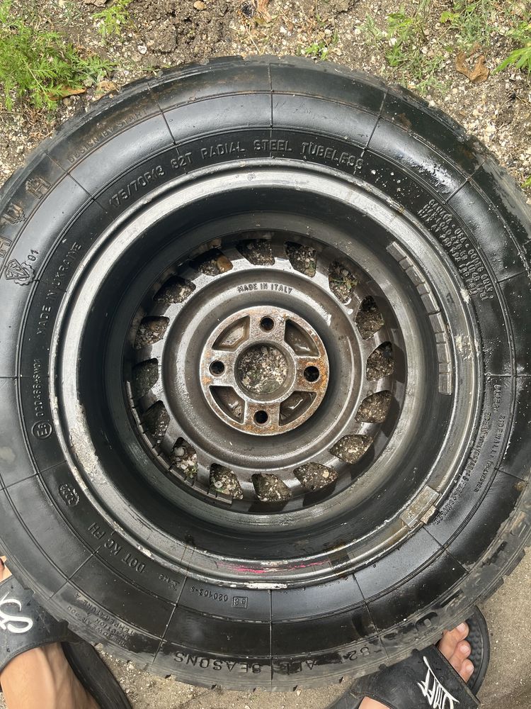 Дискі с резиной (melber) 13 4x98 Прокришкі(шини) Pirelli 205/55 р16