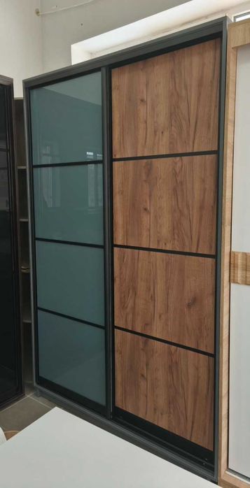 Шафа купе (фасад скло+плита)