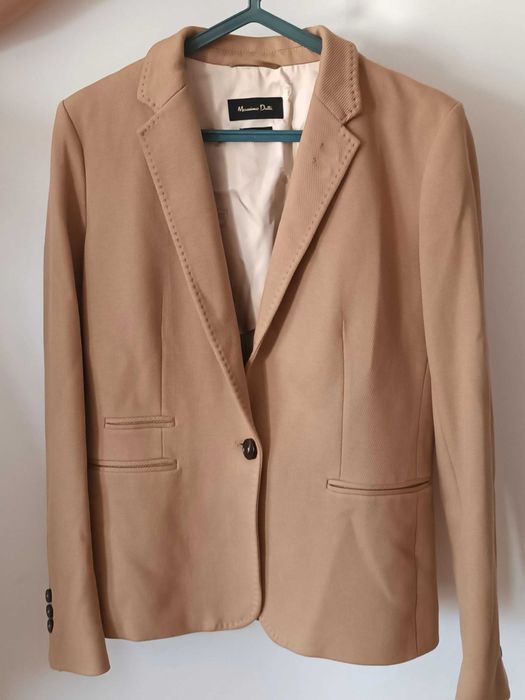 Blazer bege da Massimo Dutti em muito bom estado