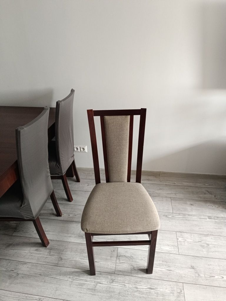 Stół z krzesłami do salonu lub jadalni 90x160-310cm