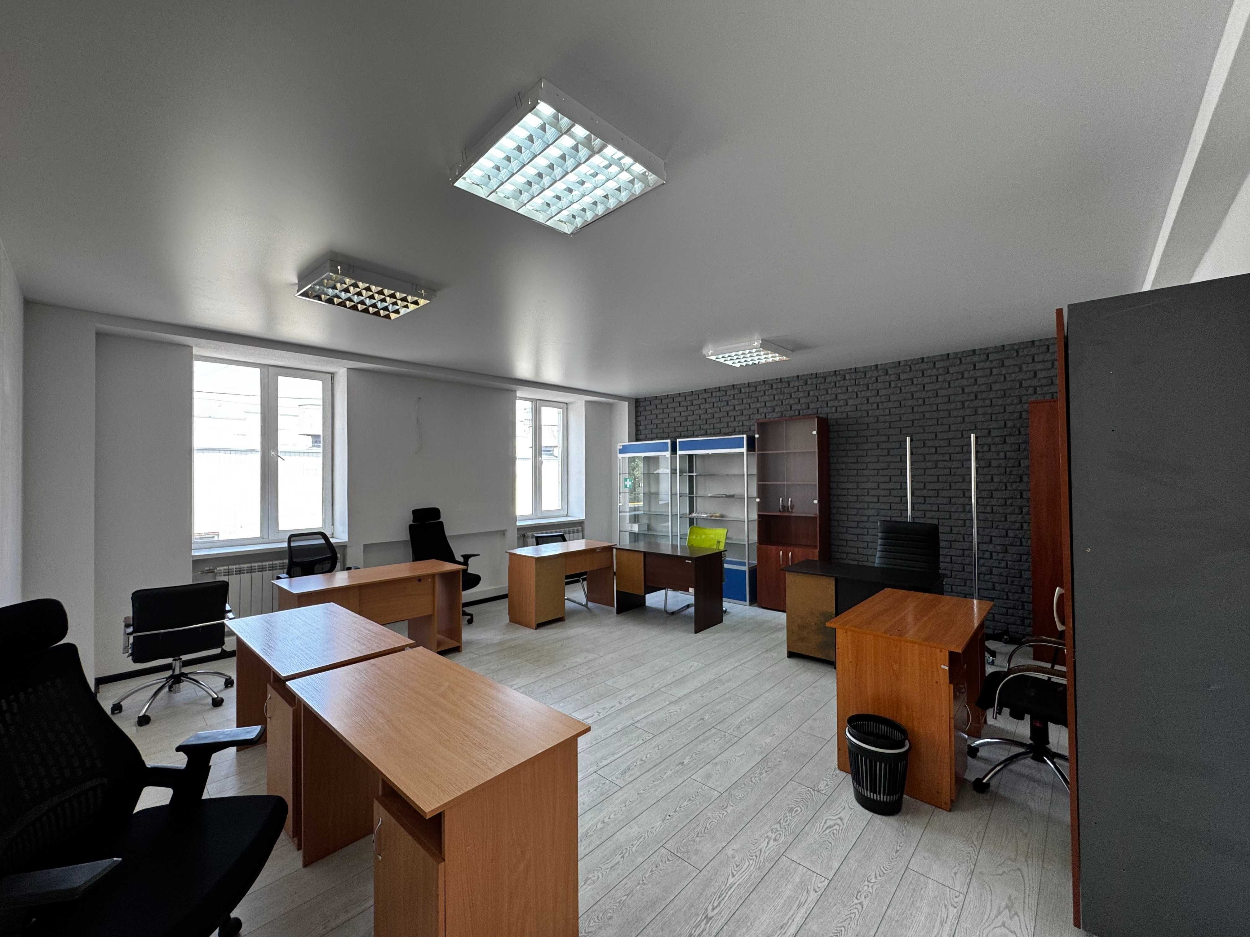Оренда офісу 293 м² Форум Термінал Столичне шосе, 100