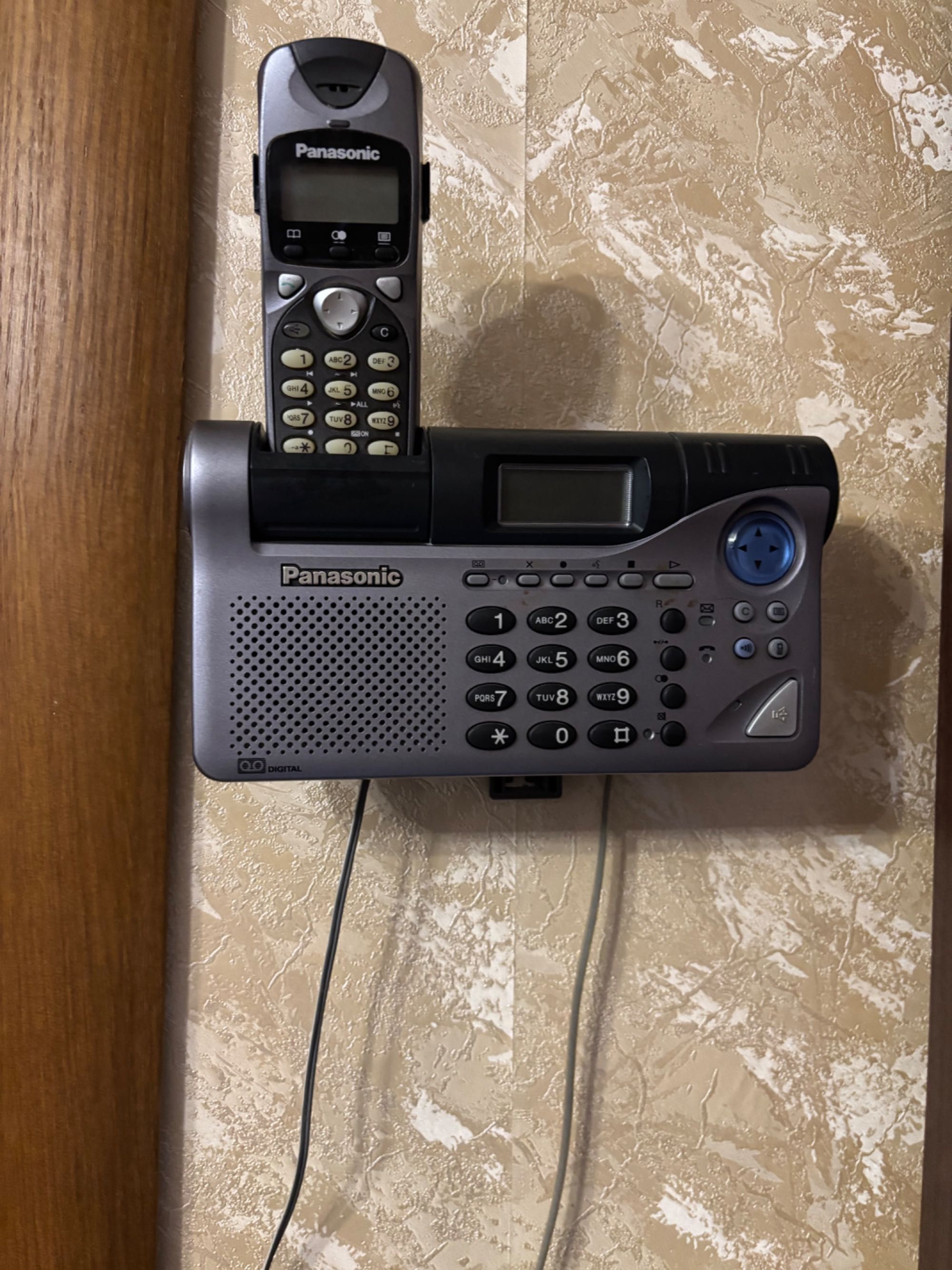 Стаціонарний телефон Panasonic