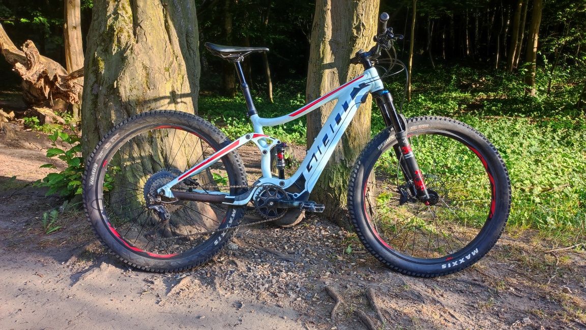 Giant Stance E+ 2,  2019  27.5"