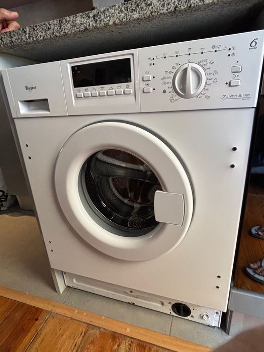 Oportunidade Frigorífico Combinado e máquina de lavar roupa