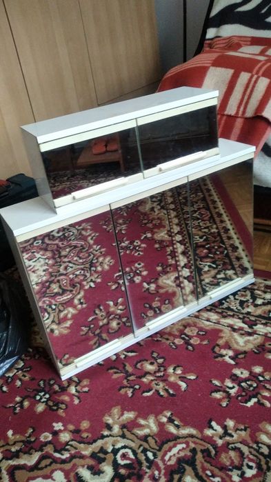 Sprzedam szafkę lazenkowa stań dobrym ok