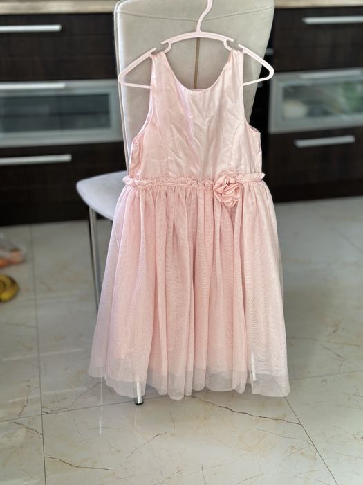 Платье H&M 8-9 лет