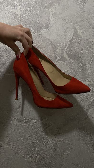 Туфлі Christian Louboutin оригінал