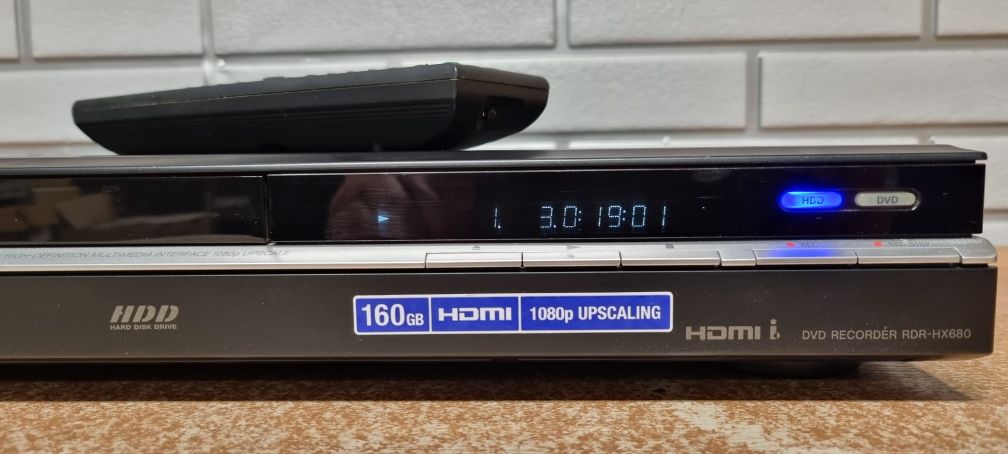 Nagrywarka DVD/ HDD Sony rdr-hx680. HDMI,  pilot