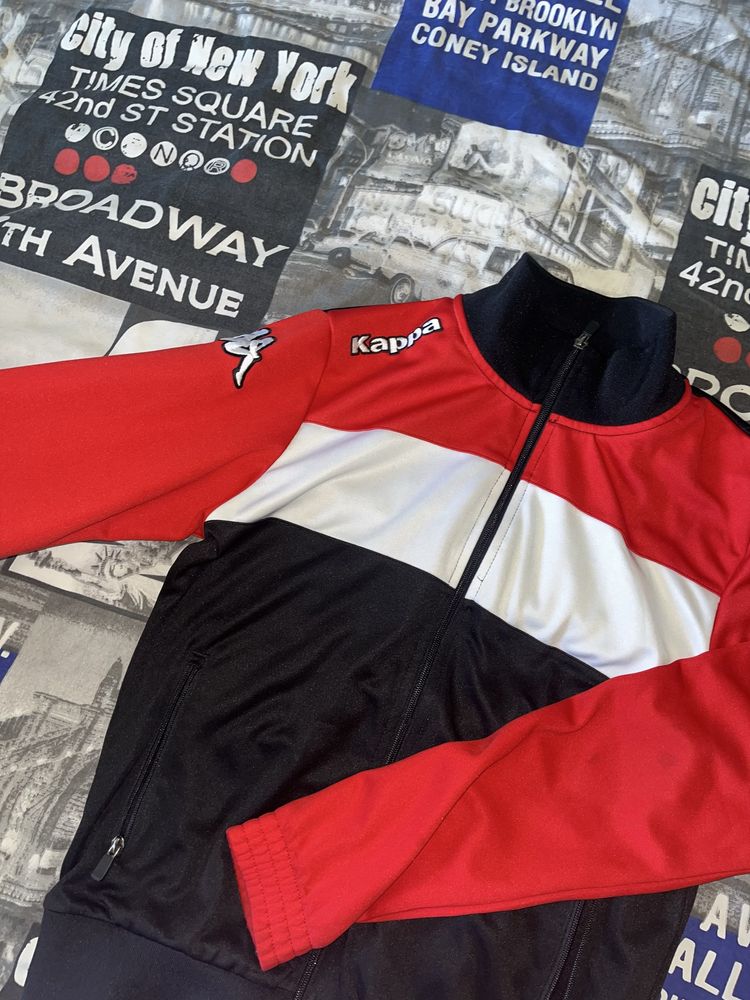 Олімпійка Kappa, оригінал