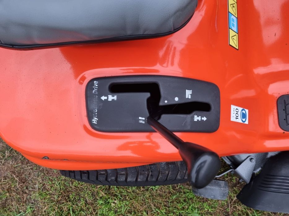 Traktorek Kosiarka HUSQVARNA YTH130