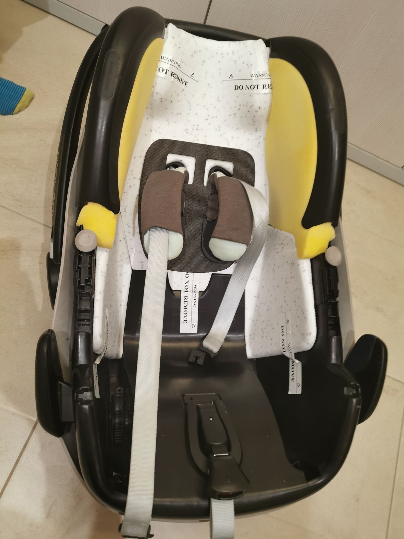 Fotelik Maxi Cosi Pebble Plus + Baza ISOFIX