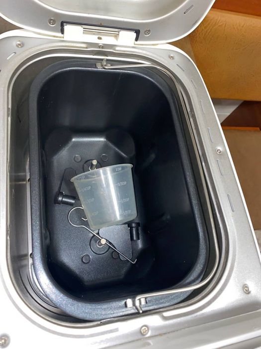 Хлібопічка GORENJE BM1600WG