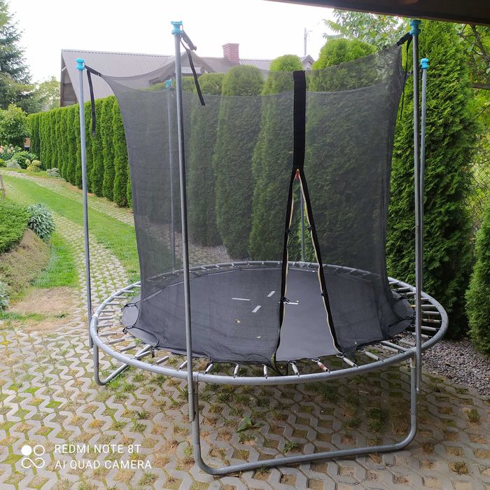 Trampolina ogrodowa 240