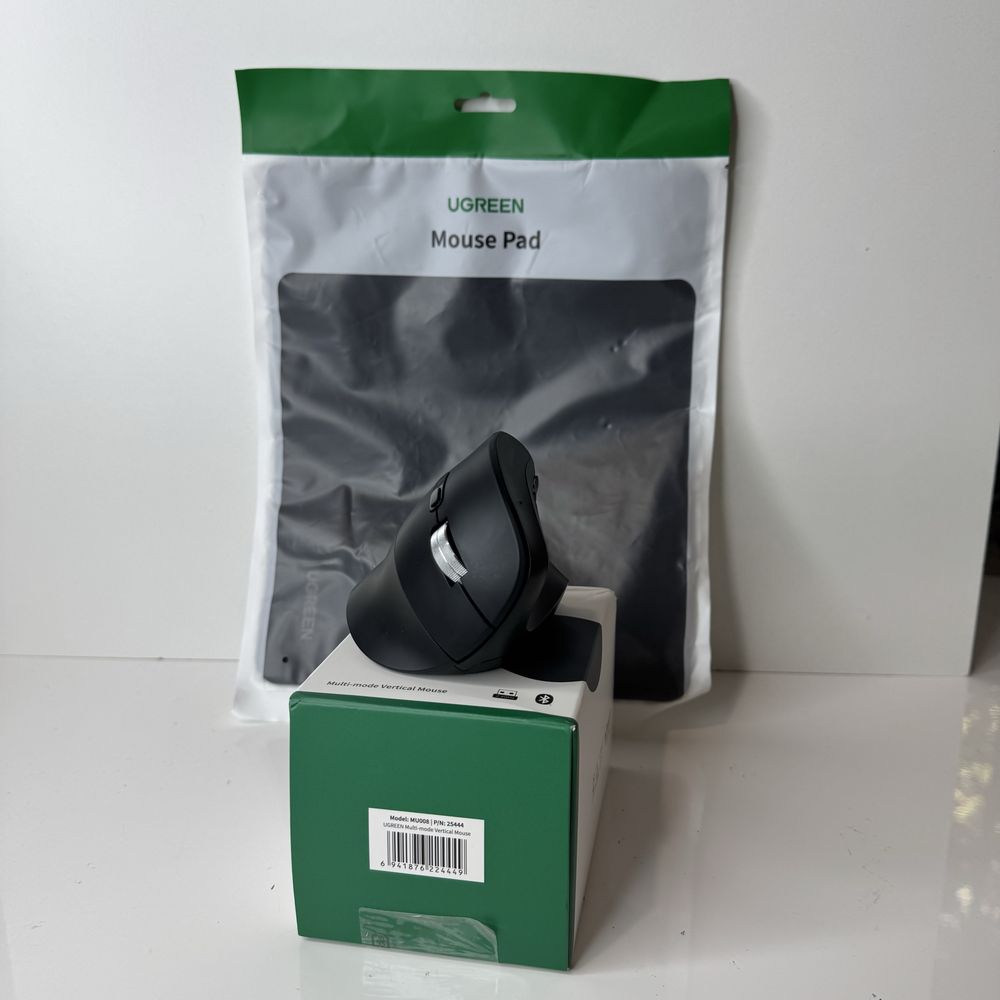 Беспроводная вертикальная мышь UGREEN MU008