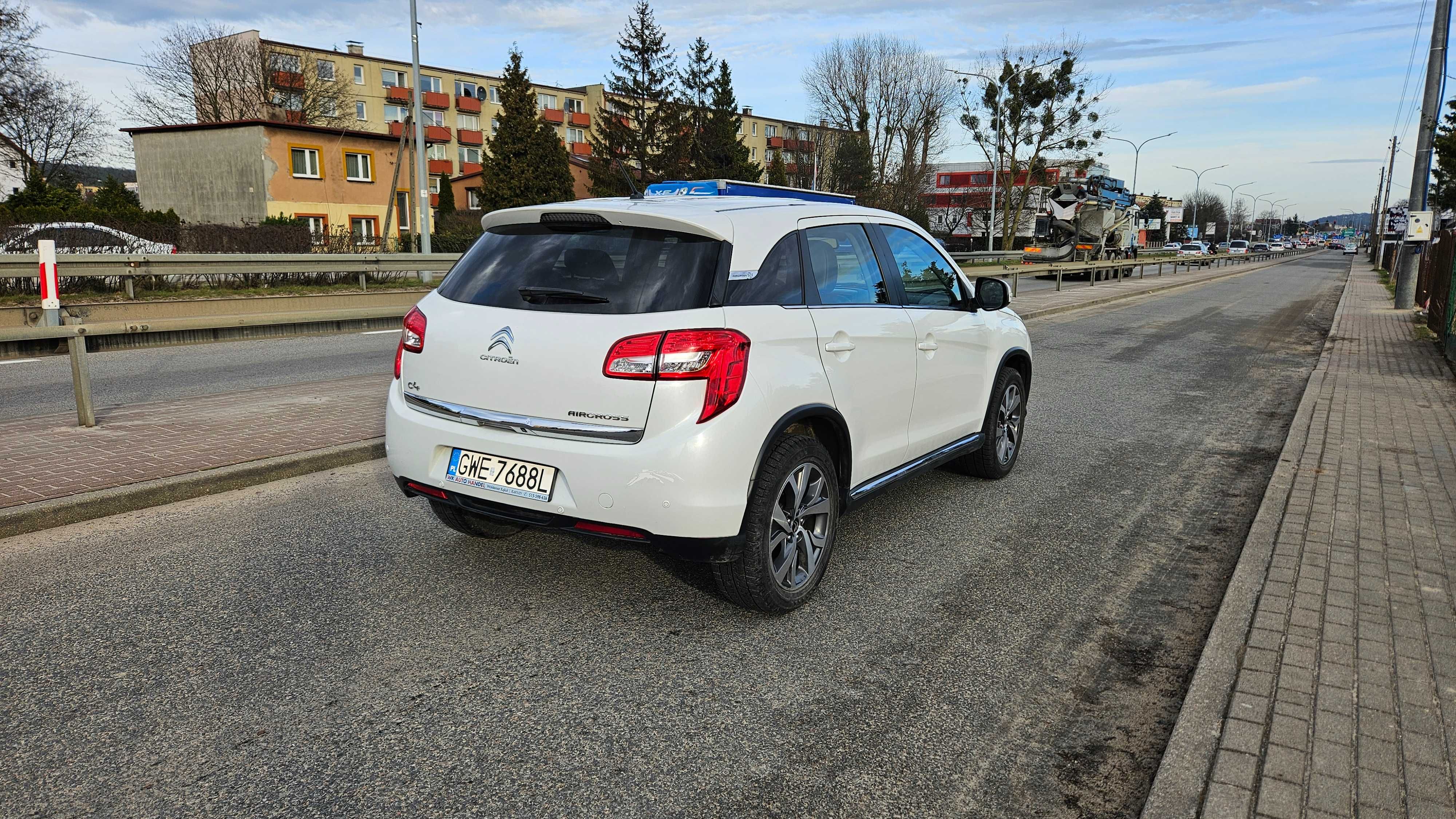 Citroen C4 Aircross 1.6 Benz / Nawigacja / Kamera / 1 właściciel