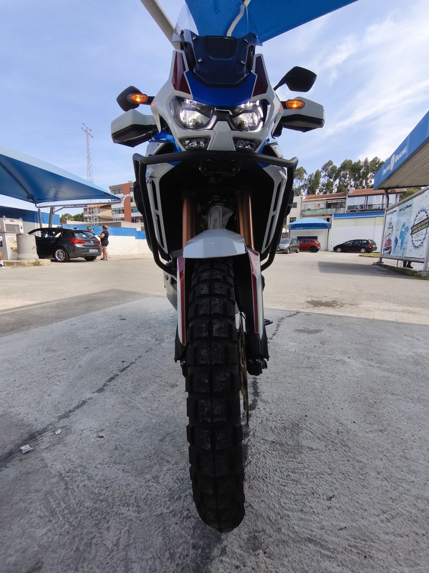 Vendo Honda África Twin Adventure Sports