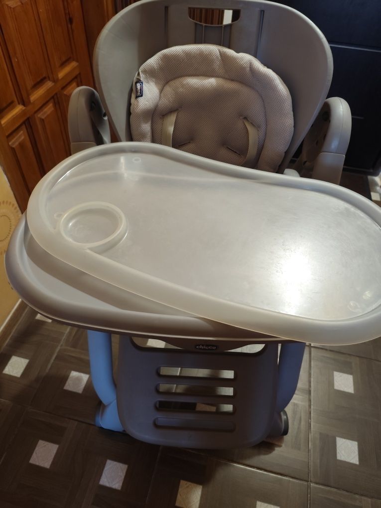 Стільчик для годування Chicco Polly Magic Relax.