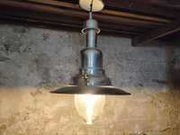 Lampa industrialna ikea z żarówką