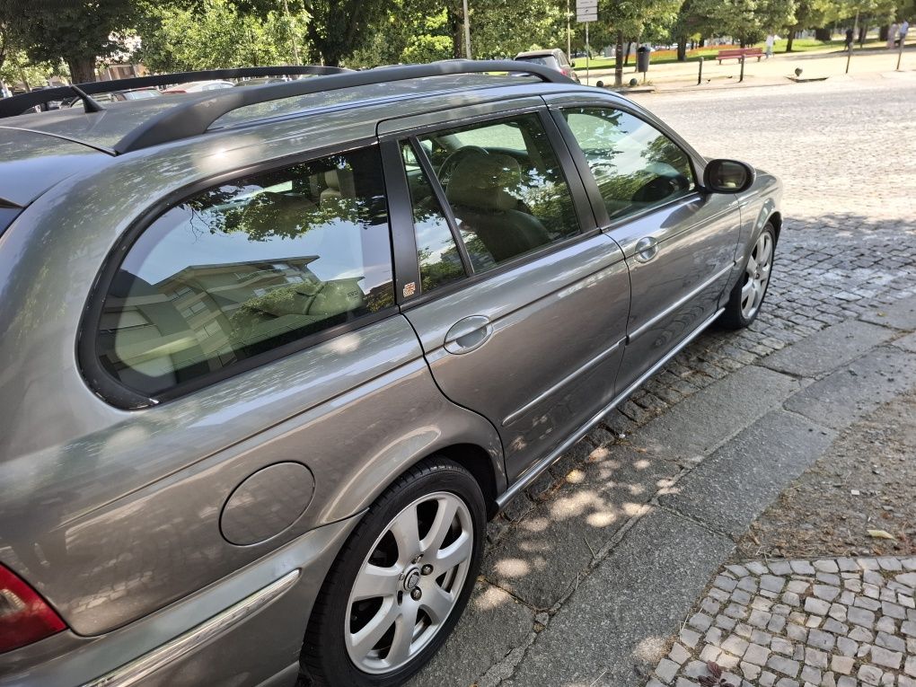 Carrinha Jaguar X Type 2.0