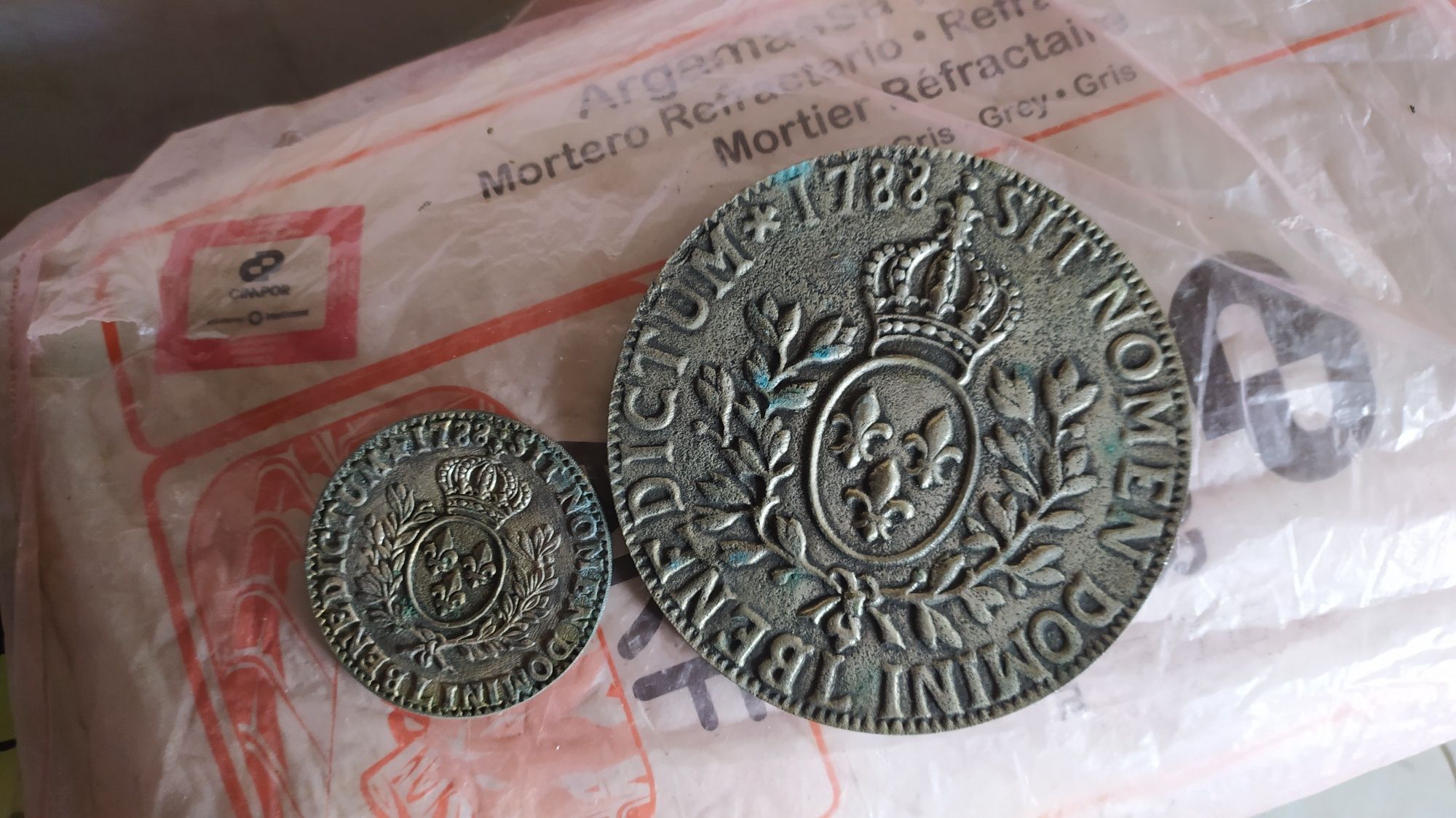 Medalhões de bronze, 'Sit Nomen Domini Benedictum 1788