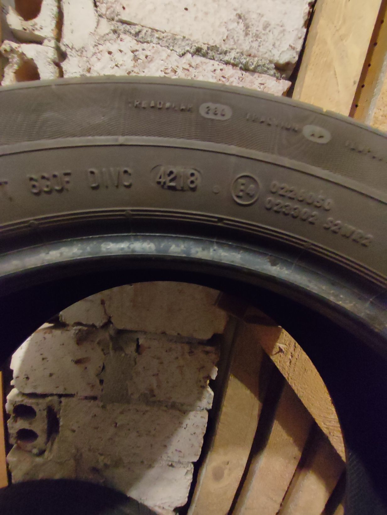 Opony letnie Continental 205/55 R16.