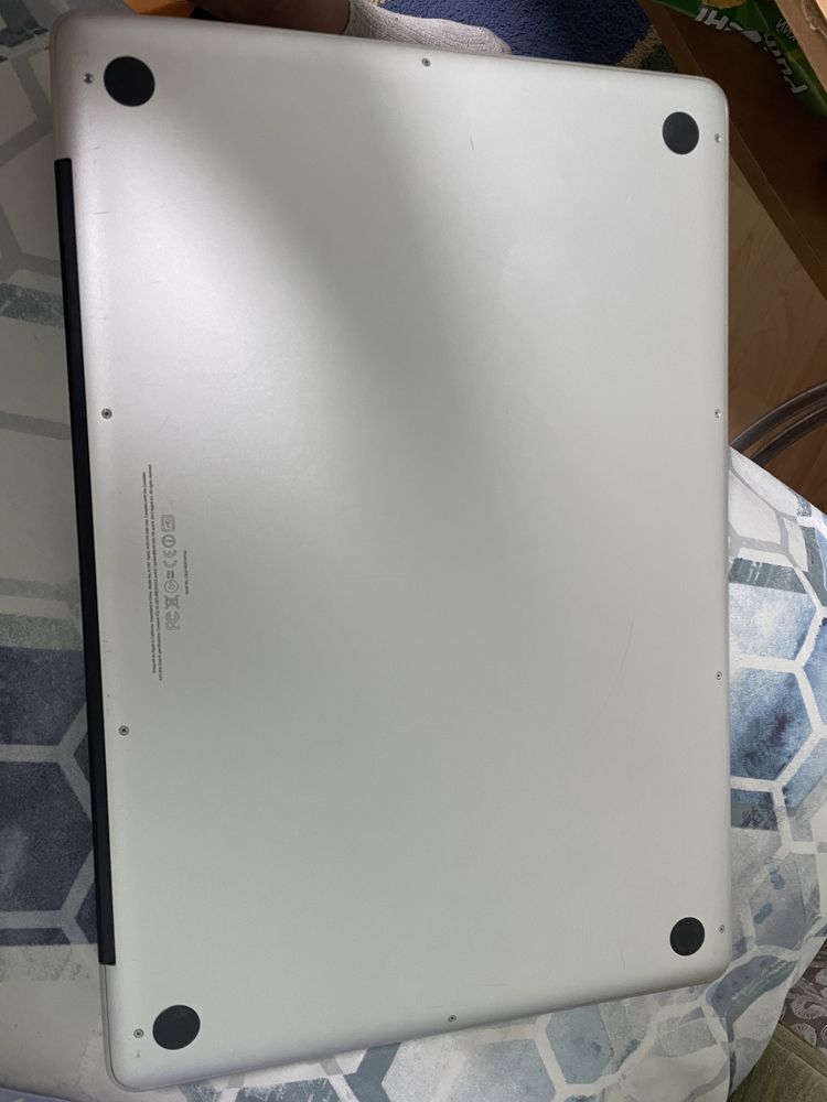 MacBook Pro 17 2011 cor I7 16gb 256gd торг присутній