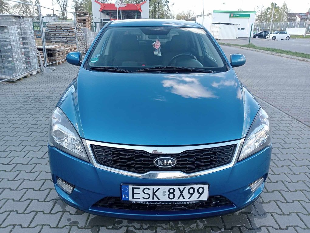 Samochód osobowy Kia Ceed 2010r