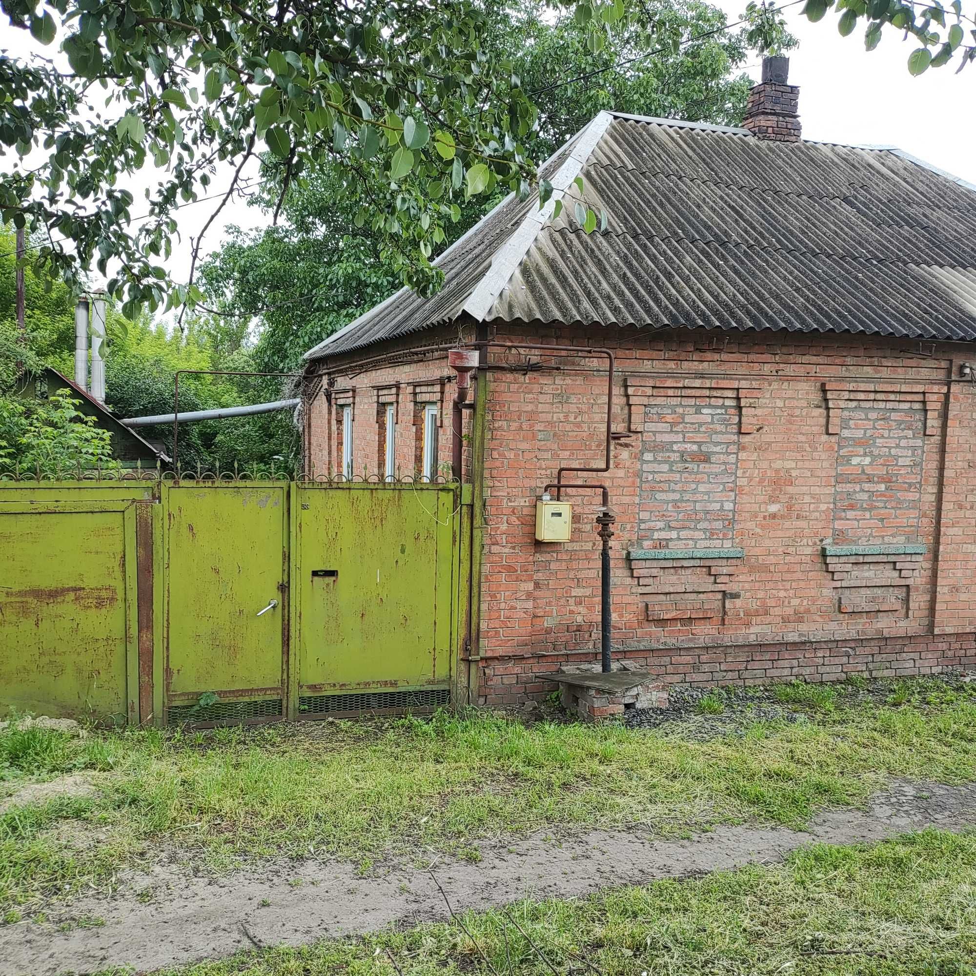 Продам полдома в центре Славянска