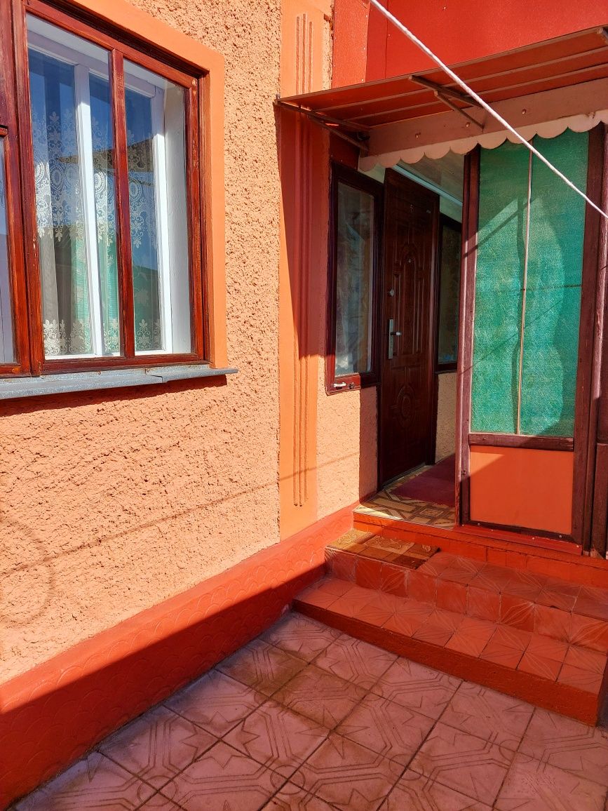 Продається будинок в хорошому стані