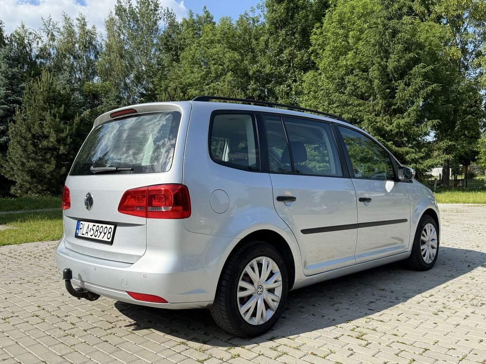 VW Touran 1.6 TDI Webasto Hak niski przebieg