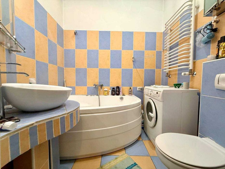 Продаж 4 кім. квартири вул. Стецька Центр Львова