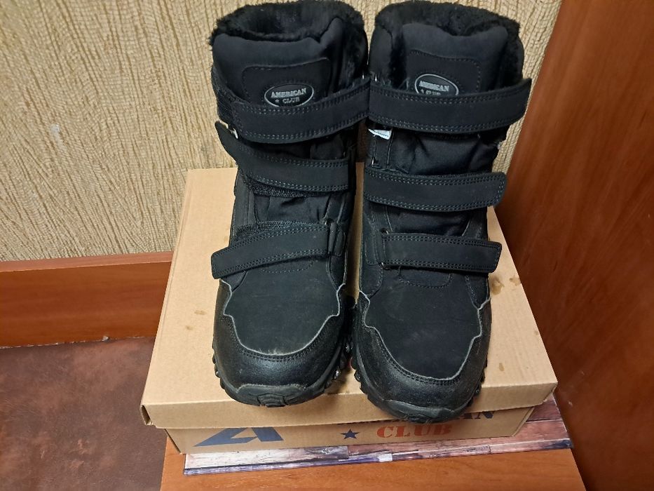 Зимові ботинки 40 розмір