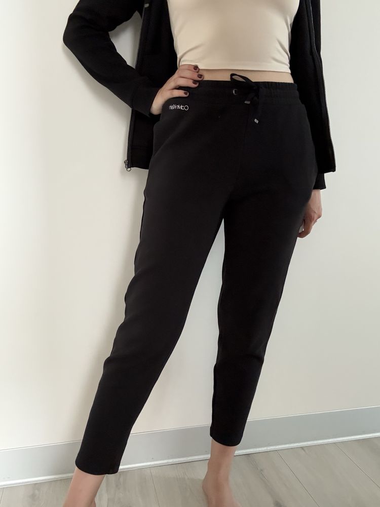 Костюм Calvin Klein S жіночий
