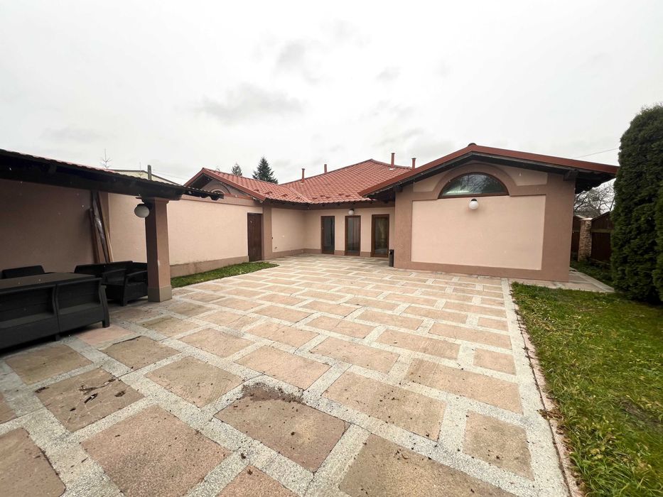 Продається діючий банний комплекс(60)