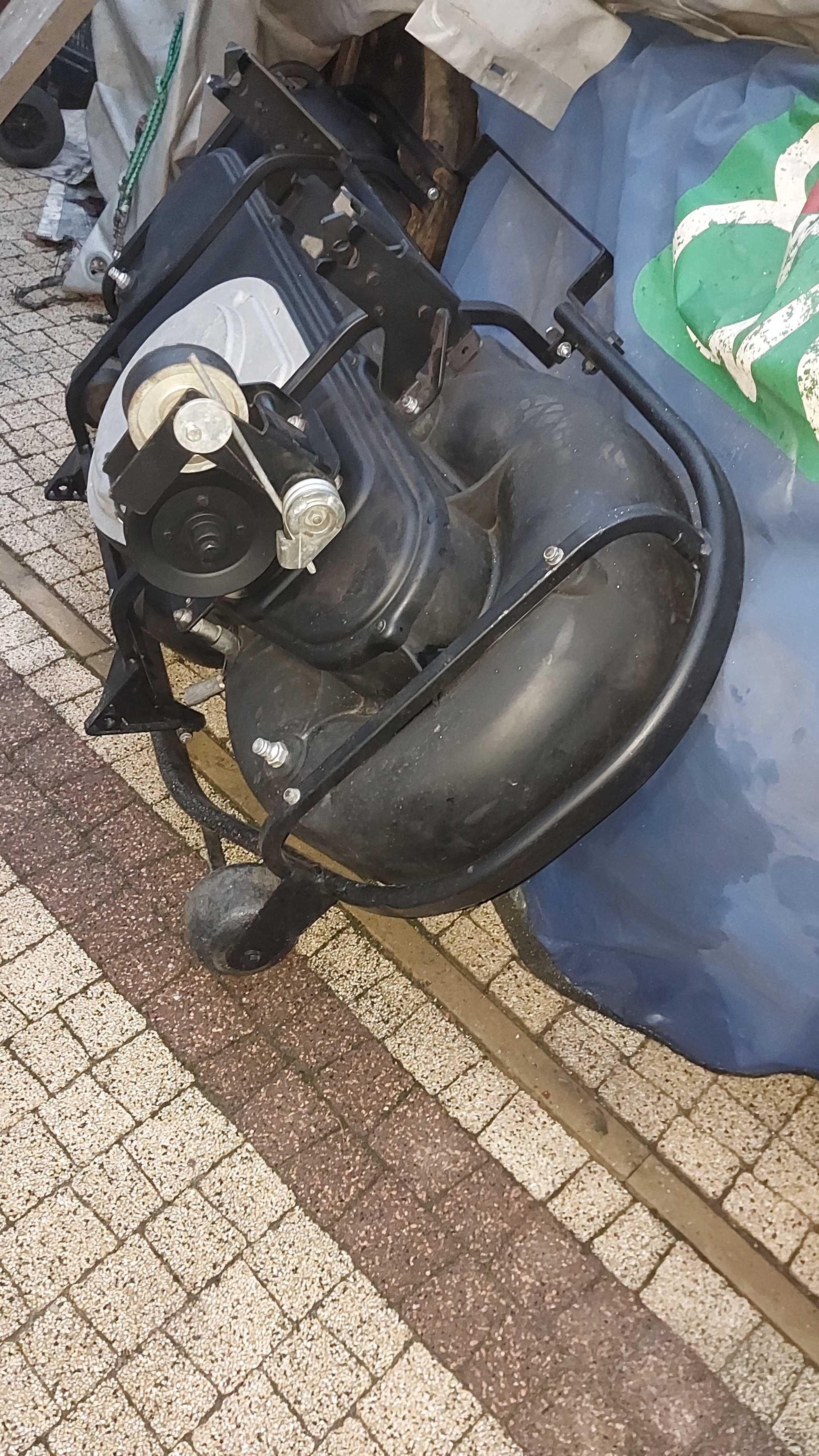 Kosisko do Etesia 124 do mulczowania bez zbierania i drugie normalne