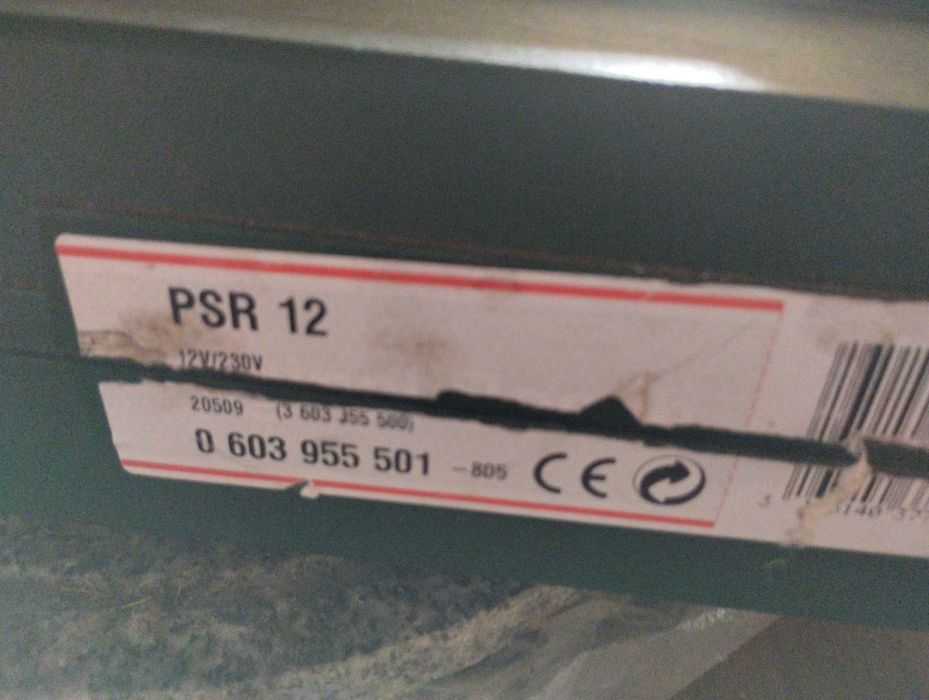 Aparafuradora/Berbequim Bosch a bateria