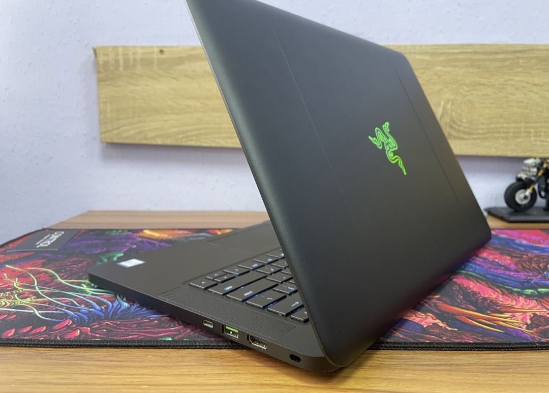 Ігровий ноутбук Razer Blade 14 FHD/i7-7700HQ/