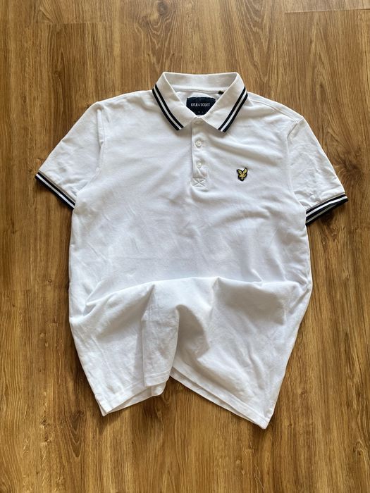 Фудболка поло Lyle & Scott біла