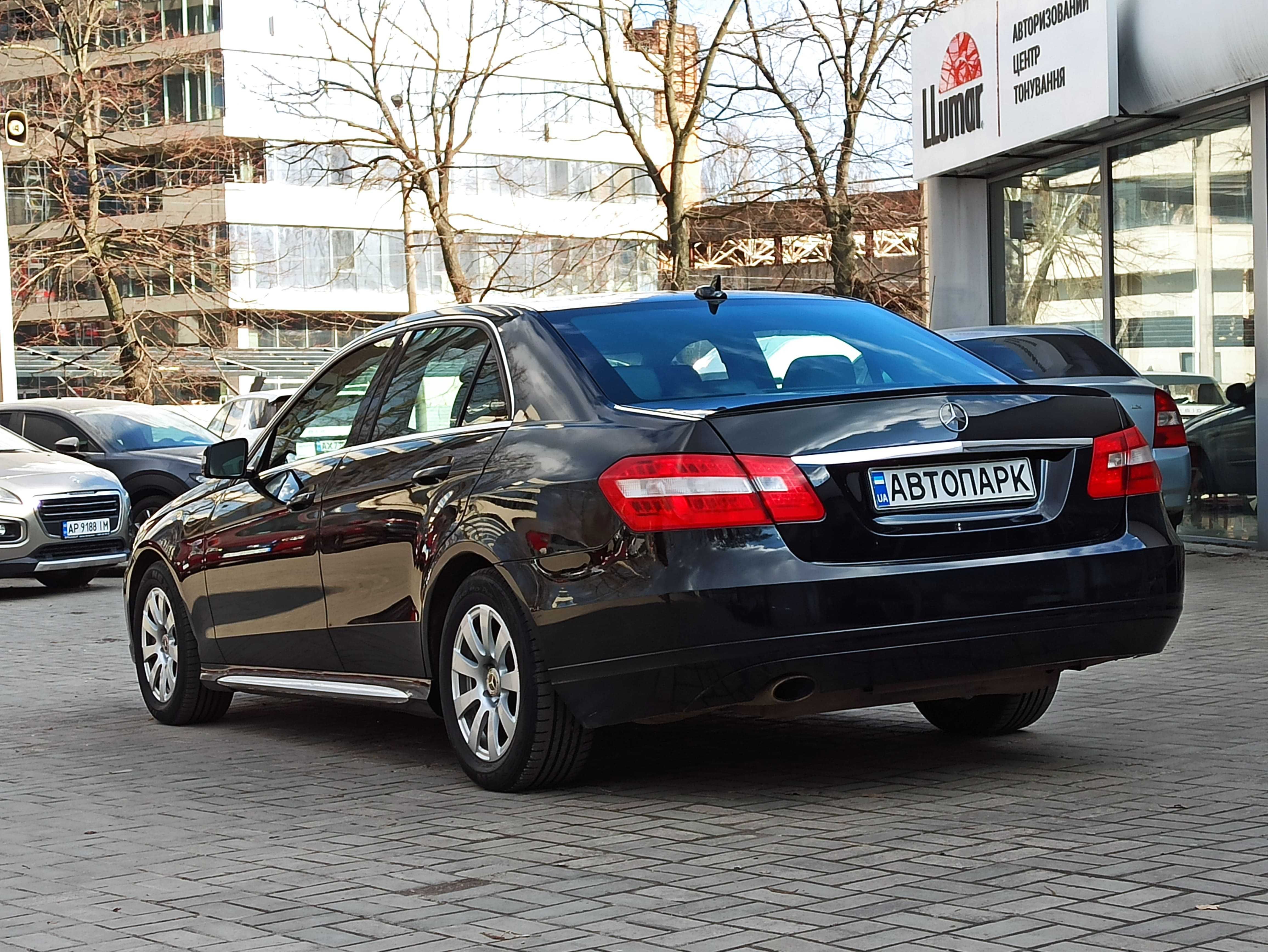 Mercedes-Benz E 200 NGT 2012 року