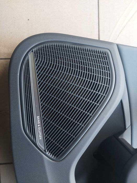 Boczki drzwi audi A5 F5 8W