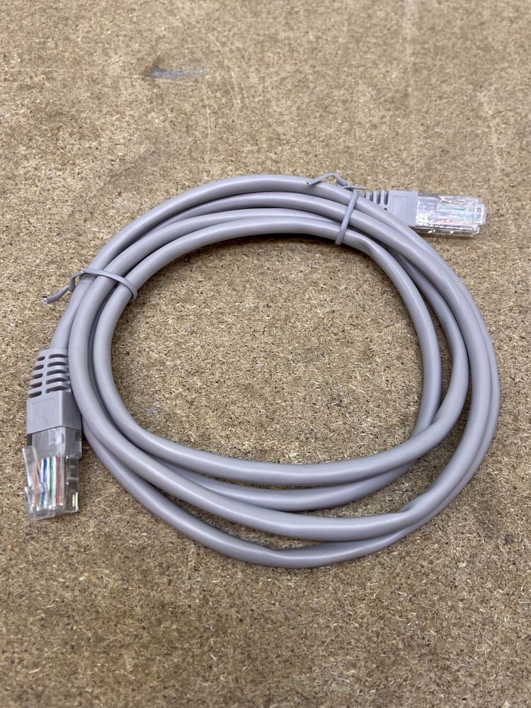Сетевой кабель VEGA CCA CAT 5e UTP, 1.5м (интернет, Ethernet, RJ45)