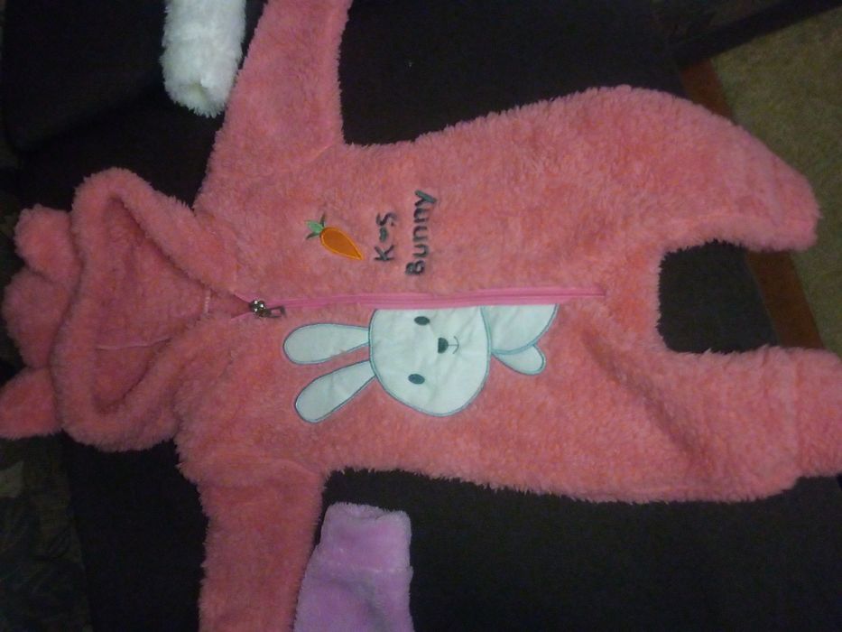 Продам нові дитячі костюми