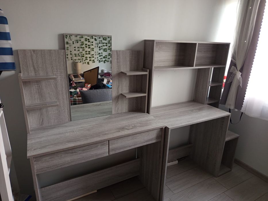 Toaletka i biurko zestaw