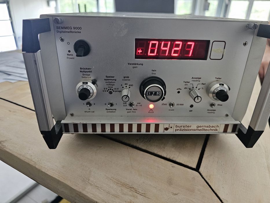 Miernik specjalistycznych do mierzenia  wartości