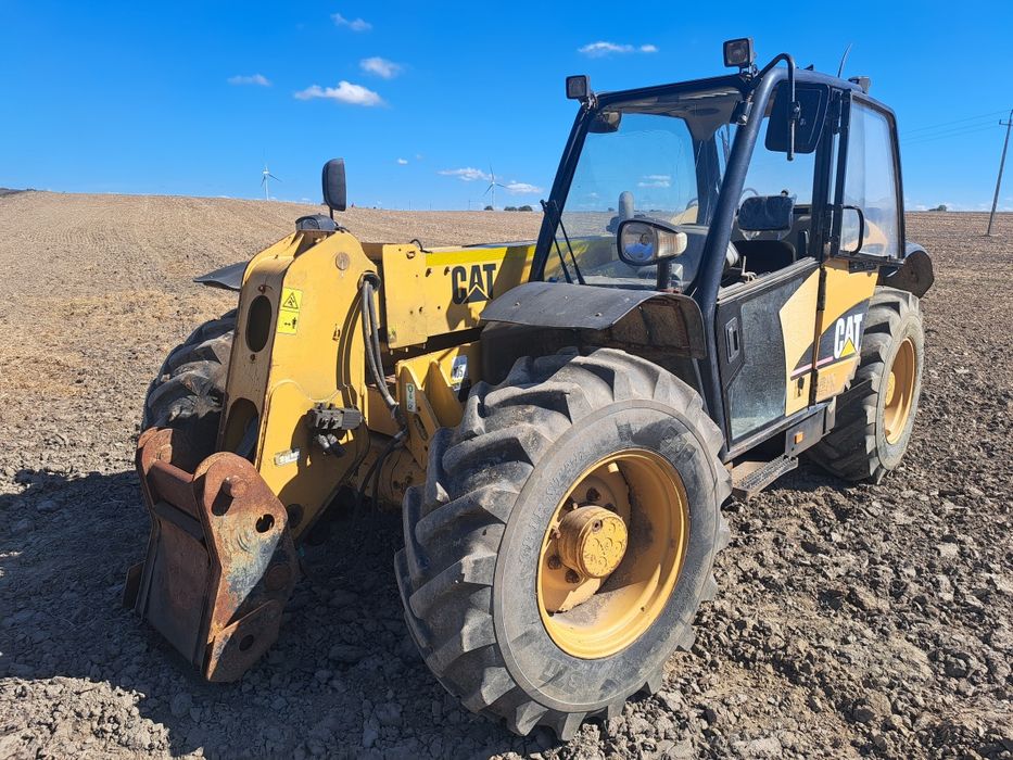 Ładowarka teleskopowa Caterpillar th