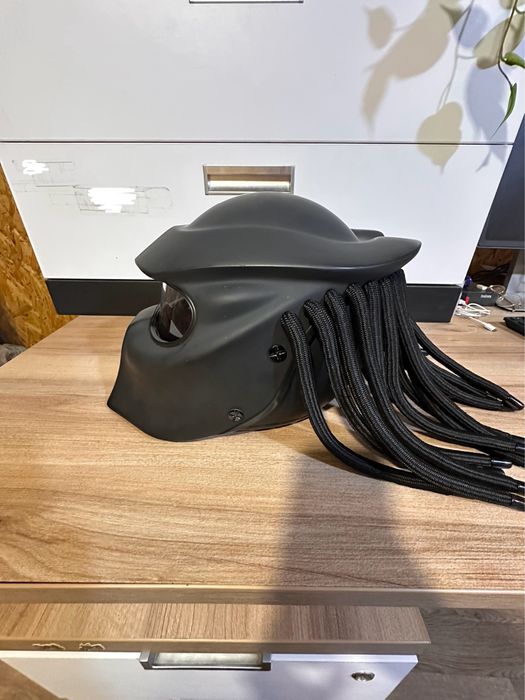 Мотошолом інтеграл full face)Хижак Predator