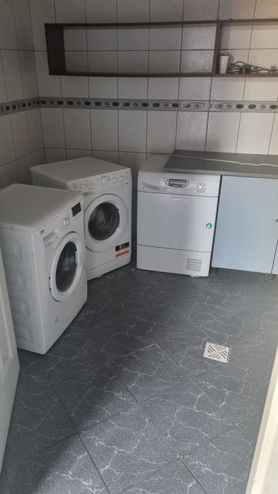 Pokoje z łazienkami i odrębnymi wejsciami z dworu