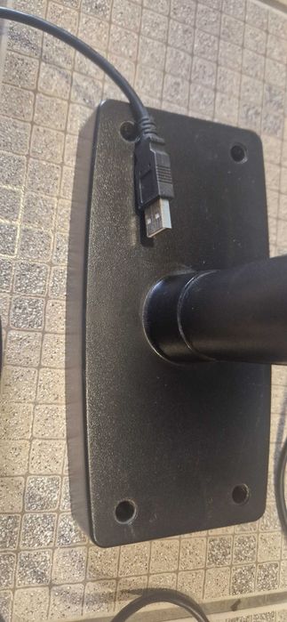 Visor de Cliente  Marca Birch com pé alto